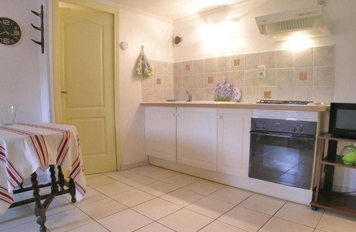 Urrugne House | Amazing home in Urrugne with 2 Bedrooms and WiFi