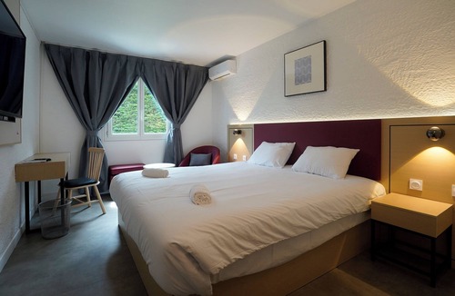 Saint-Doulchard Hotel | Anaïs Hôtel Bourges Nord Saint-Doulchard