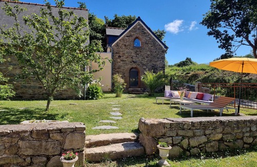 Cite House | Ancienne Ferme Bretonne Rénovée - La Campagne à la mer