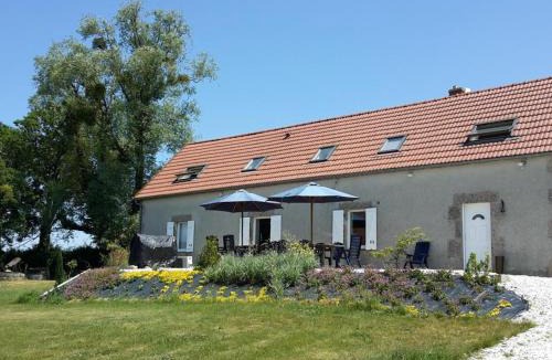 Echassieres House | Ancienne longère rénovée avec piscine privative et animaux admis - FR-1-489-201