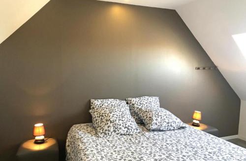 Echassieres House | Ancienne longère rénovée avec piscine privative et animaux admis - FR-1-489-201