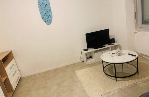 Montargis Apartment | Ancrage Home - Warm, well-designed studio for a pleasant stay