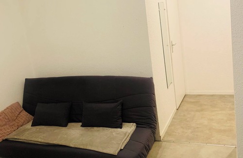 Montargis Apartment | Ancrage Home - Warm, well-designed studio for a pleasant stay