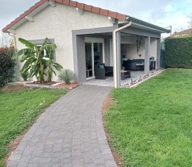 Coutouvre House | Anexxe