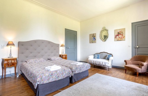 Pont-l'Abbe Bed & Breakfast | Anne de Bretagne Guest Room with Park View
