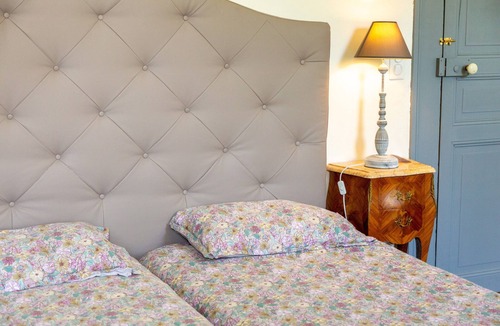 Pont-l'Abbe Bed & Breakfast | Anne de Bretagne Guest Room with Park View