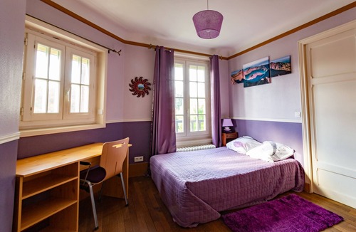La Rochette House | Apakabar homestay, bed and breakfast indonesian atmosphere near Fontainebleau