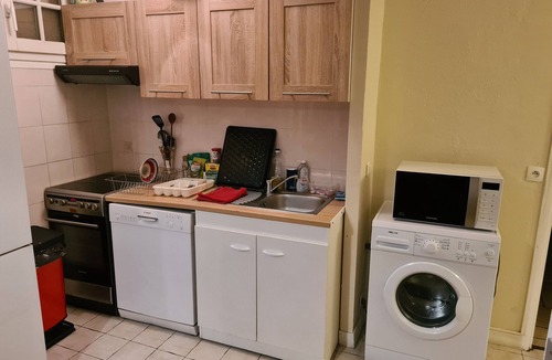 Melun Apartment | Apakabar Homestay, On-site parking, recharging point, pets allowed, trampoline