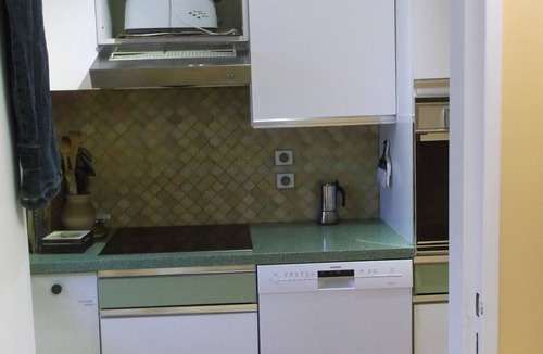 Croulebarbe Apartment | apart. luxury building, garden, elevator, terrace, garage, janitor
