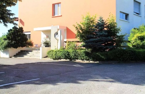 Saint-Priest House | Aparthotel Adonis Artys Lyon Est - Twin /Triple room
