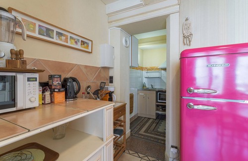 Amelie-les-Bains-Palalda Apartment | Apartment "Matisse – Villa Sainte" with Mountain View