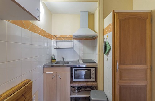 Amelie-les-Bains-Palalda Apartment | Apartment "Matisse – Villa Sainte" with Mountain View