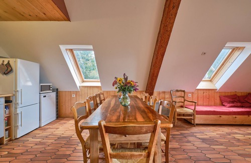 Le Sappey-en-Chartreuse Apartment | Apartment 'Gite Sappey Chartreuse' with Mountain View, Shared Garden and Wi-Fi