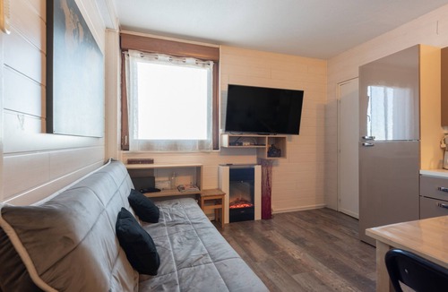 Arette Apartment | Apartment 'Appartement À La Montagne' with Wi-Fi