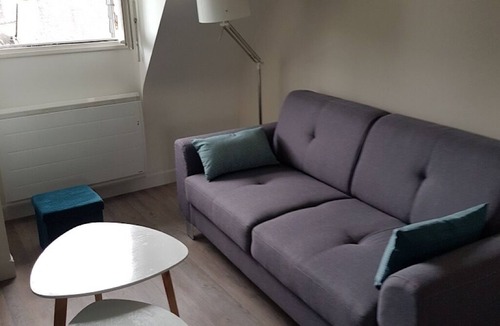 Brech Apartment | Apartment 20 minutes from the beaches