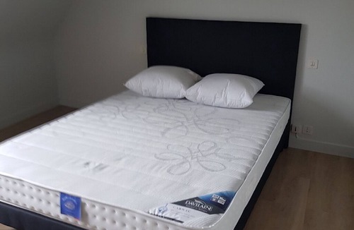 Brech Apartment | Apartment 20 minutes from the beaches