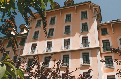 Allevard Apartment | Apartment 4 people Le Splendid d'Allevard | Hydrotherapy and 10km from the slopes