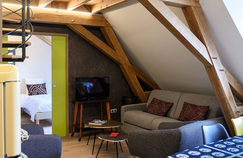 Le Palais Apartment | Apartment '7 - Seigneurie Fouquet' with Wi-Fi