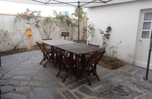 Guilvinec Apartment | Apartment and its courtyard 6 to 12 people in Guilvinec