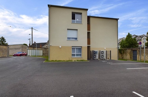 Bourges Apartment | Apartment-Apartment-Ensuite with Shower