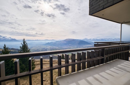 Saint-Honore Apartment | Apartment 'Appartement Avec Balcon St Honore'