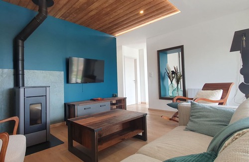 Montperreux Apartment | Apartment at the end of Lake Chaon 6 people