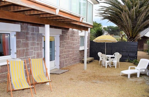 Tregastel Apartment | Apartment classified 3* 20m from the beach in TREGASTEL