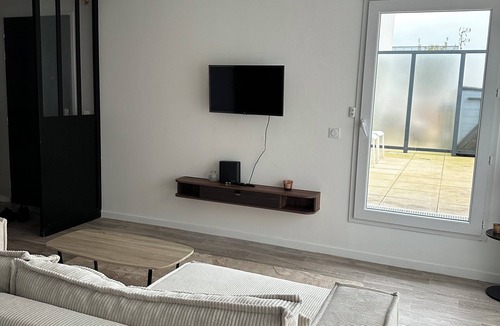 Vert-Saint-Denis Apartment | Apartment, cozy, charming Vert-Saint-Denis