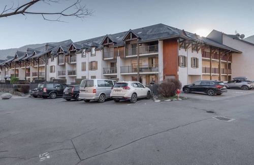 Vielle-Aure Apartment | Apartment for 4, terrace, near slopes - Vielle Aure
