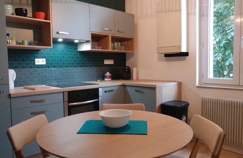Quartier Chorier-Berriat Apartment | Apartment for 5. Quiet location. Grenoble city