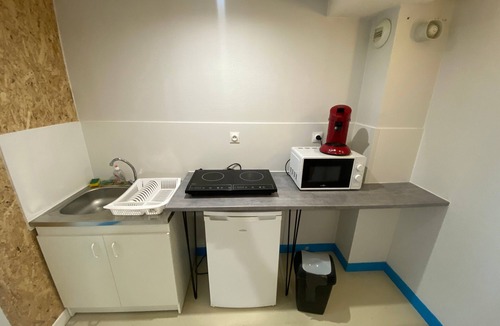 Cherbourg-en-Cotentin Apartment | Apartment 'Les Moulins - 8' with Wi-Fi