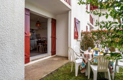 Saint-Jean-de-Luz Apartment | Apartment Erromardy - Irrintzina in Saint-Jean-de-Luz - 6 persons, 2 bedrooms