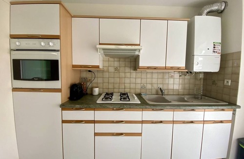 Cambo-les-Bains Apartment | Apartment in Cambo-les-Bains, terrace and 3 beds