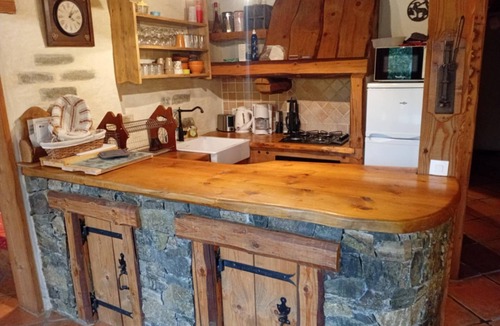 Chamrousse Apartment | Apartment in resort center chalet