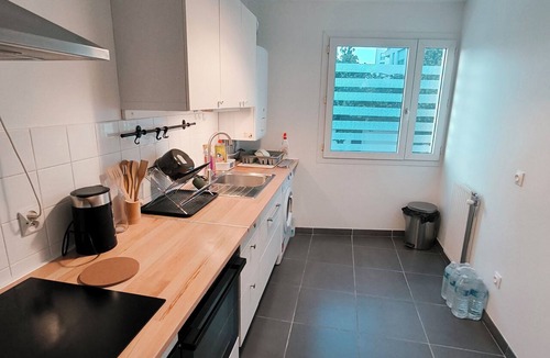 Champs-sur-Marne Apartment | Apartment just a stone's throw from the RER A line—Paris, Disney, and Centrex