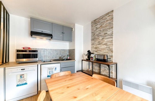 Prapoutel Apartment | Apartment 'Le May'hé - Studio Cabin and Balcony' with Mountain View and Balcony