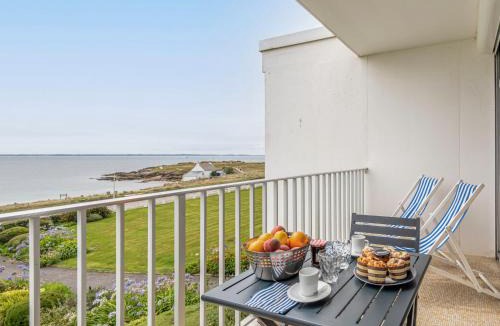 Quiberon Apartment | Apartment Les Trois Iles-9 by Interhome