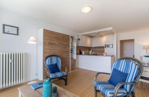 Quiberon Apartment | Apartment Les Trois Iles-10 by Interhome