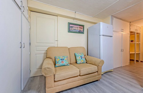 Le Folgoet Apartment | Apartment 'Location Meublé Ty Kim' with Shared Terrace and Wi-Fi