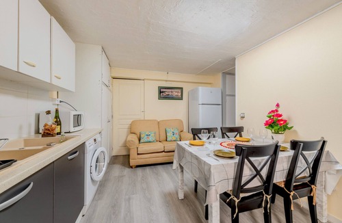 Le Folgoet Apartment | Apartment 'Location Meublé Ty Kim' with Shared Terrace and Wi-Fi