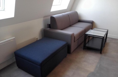 Saint-Quentin Apartment | Apartment Moderne Duplexwohnung mit Durchgang in der Nähe von SPA by Interhome