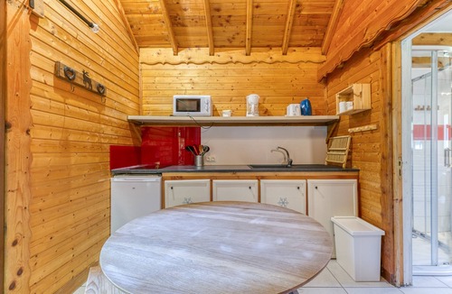 Vaulnaveys-le-Bas Apartment | Apartment 'Narcisse' with Mountain View, Wi-Fi and Air Conditioning