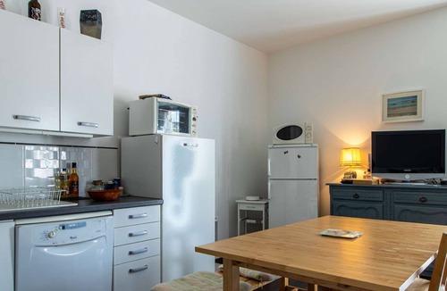 Pleherel-Plage-Vieux-Bourg Apartment | Apartment near beaches in Fréhel | 4 guests | Ref 359