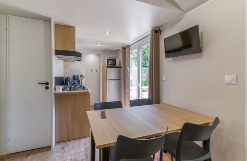 Vaulnaveys-le-Bas RV Rental | Apartment 'Nest 29 N°25' with Mountain View, Wi-Fi and Air Conditioning