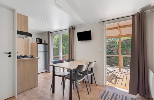 Vaulnaveys-le-Bas RV Rental | Apartment Nest 29 No. 26 with Mountain View, Wi-Fi and Air Conditioning