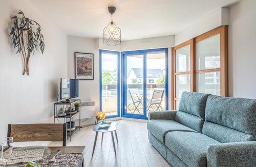 Quiberon Apartment | Apartment Résidence Le Grand Bleu by Interhome