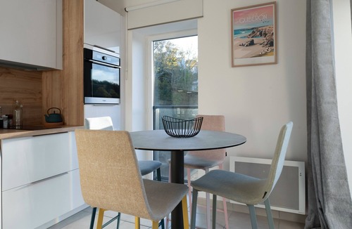 Le Palais Apartment | Apartment 'Regard Marin - 4 People' with Balcony
