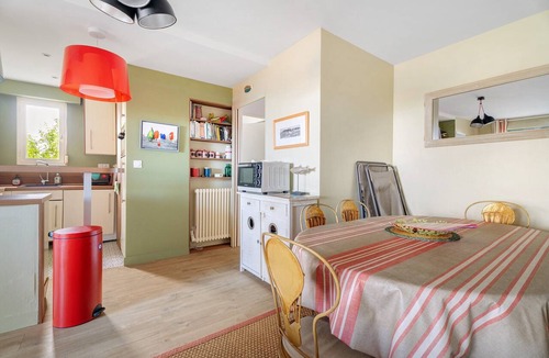 Saint-Briac-sur-Mer Apartment | Apartment "Sea View 100 m from the Beach" with Sea View and Wi-Fi