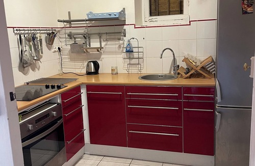 Les Serres - Vivier Condo | Apartment sharing in a house with garden