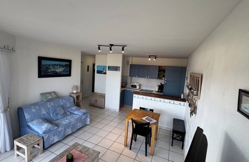Perros-Guirec Apartment | Apartment T 2 PERROS GUIREC PANORAMIC SEA VIEW ROSE GRANITE COAST